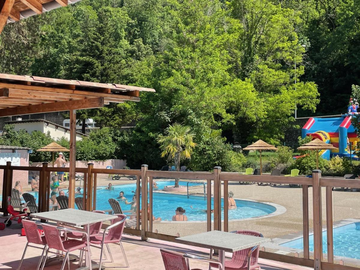 Camping Avec Piscine Et Riviere A Tournon Sur Rhone Ardeche Bagian luar foto